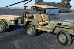 Willys M38 z przyczepą